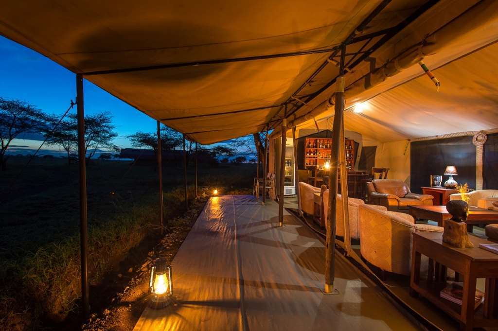 Karibu Camps And Lodges Sametu Camp Serengeti Robanda Restaurant photo